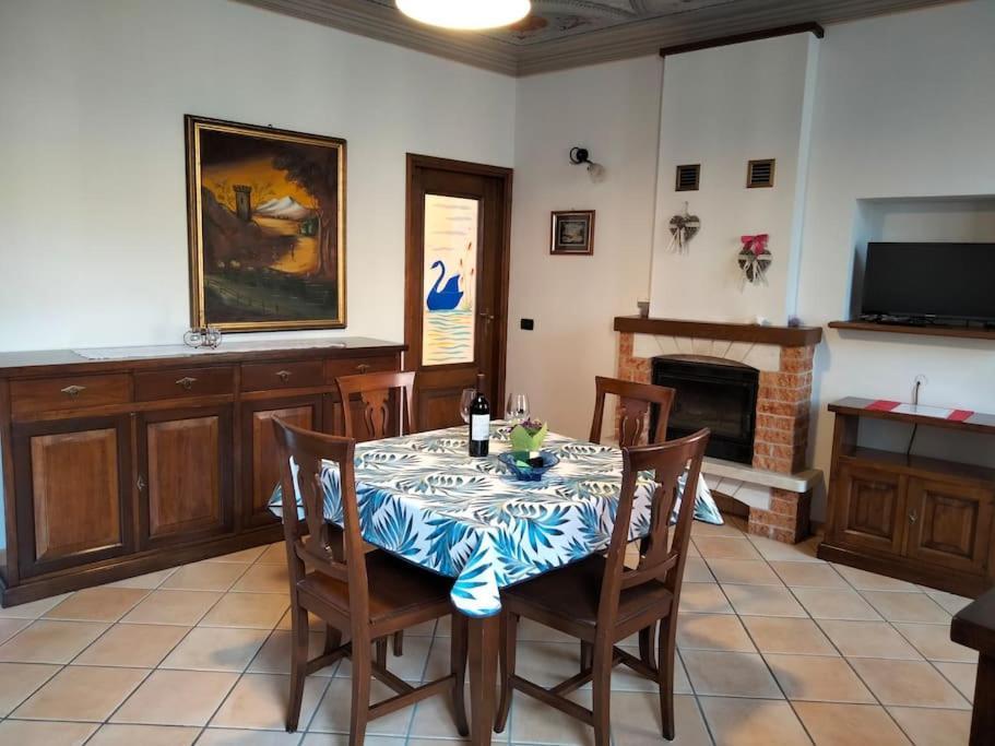 קנוביו Appartamento Azzurro מראה חיצוני תמונה